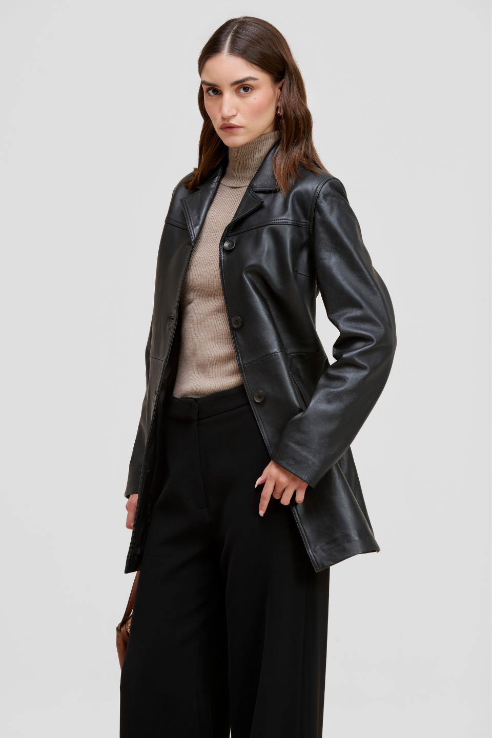 MELISSA - BUTTON FRONT LEATHER SHORT LEATHER TRENCH COAT – Danier