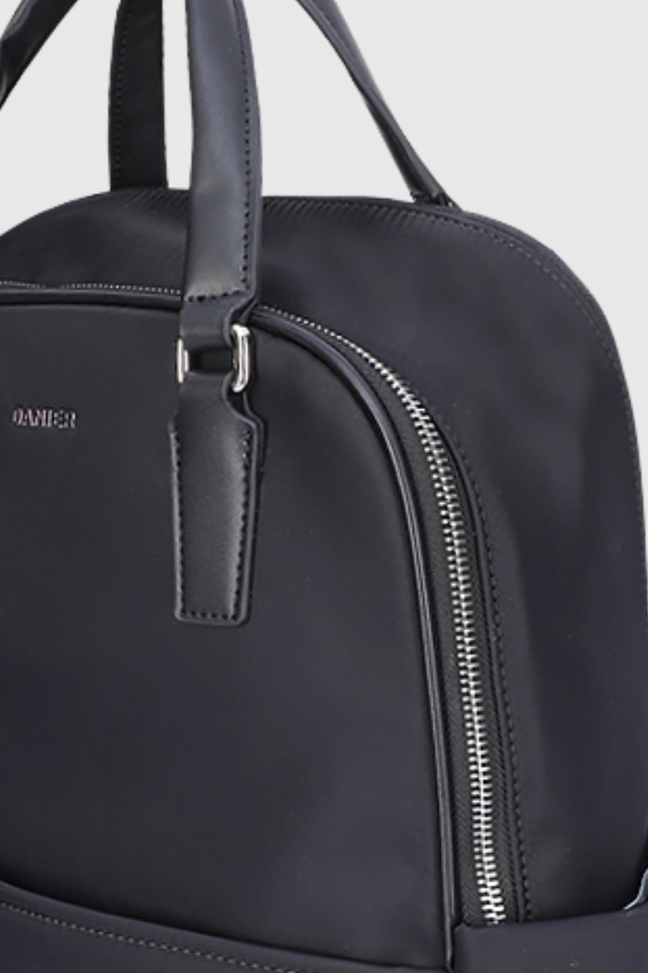 TRAVELPRO BACKPACK