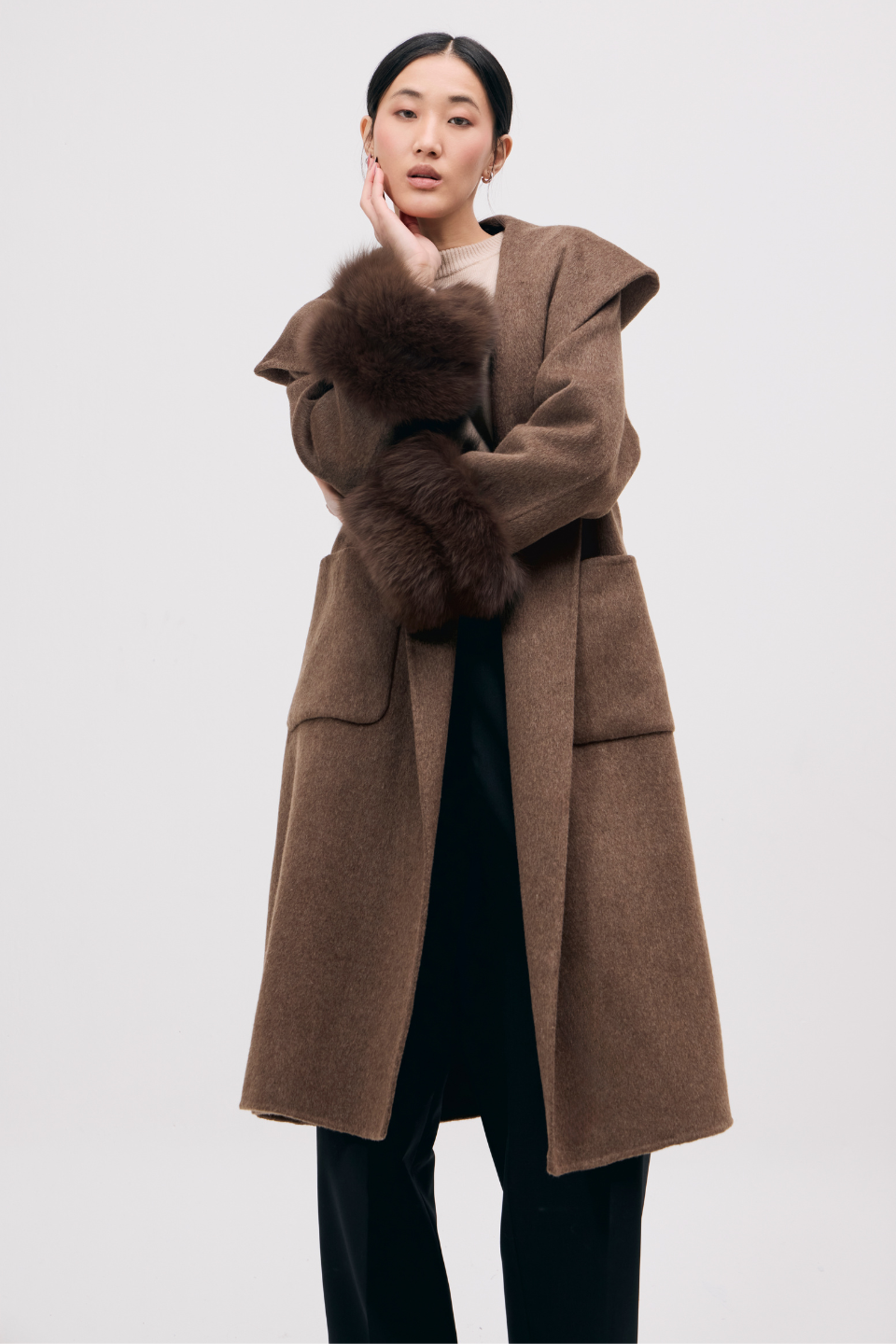 TAMMY LONG WOOL COAT W/FUR CUFFS & TIE BELT