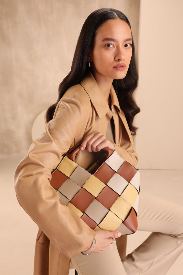 UMA TOTE