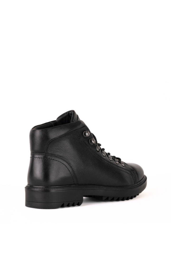 CAIN – Danier CAIN – Danier