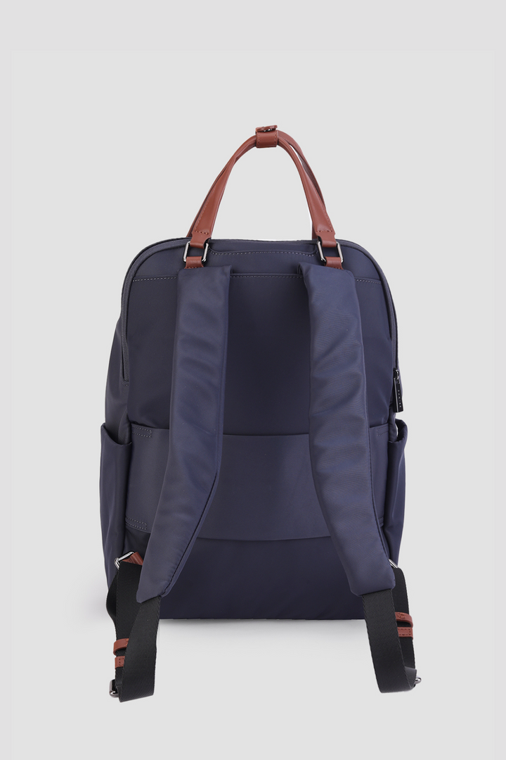 TRAVELPRO BACKPACK