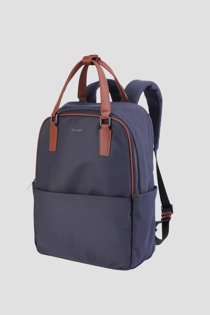 TRAVELPRO BACKPACK