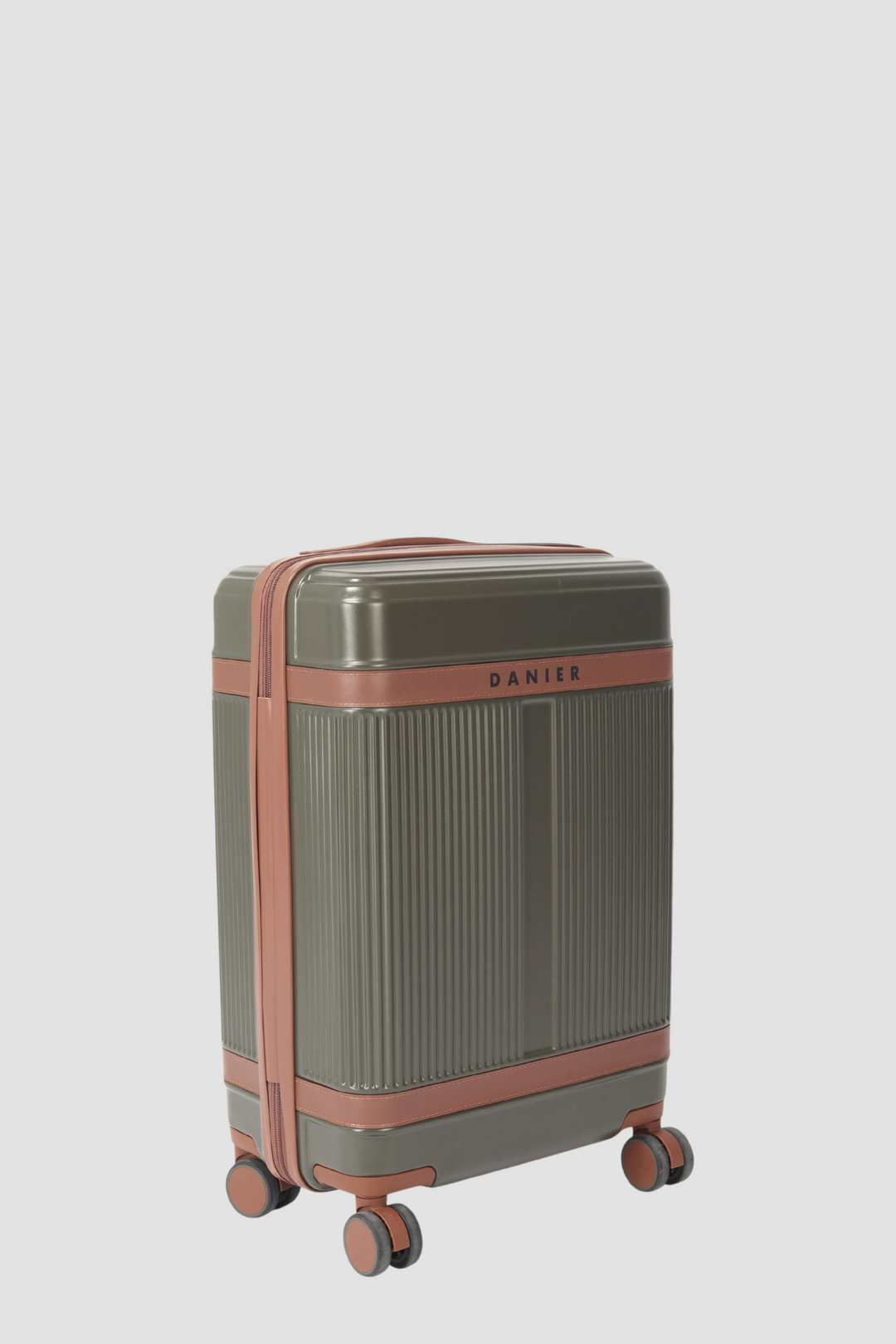 BOSTON 20" CARRY-ON CASE