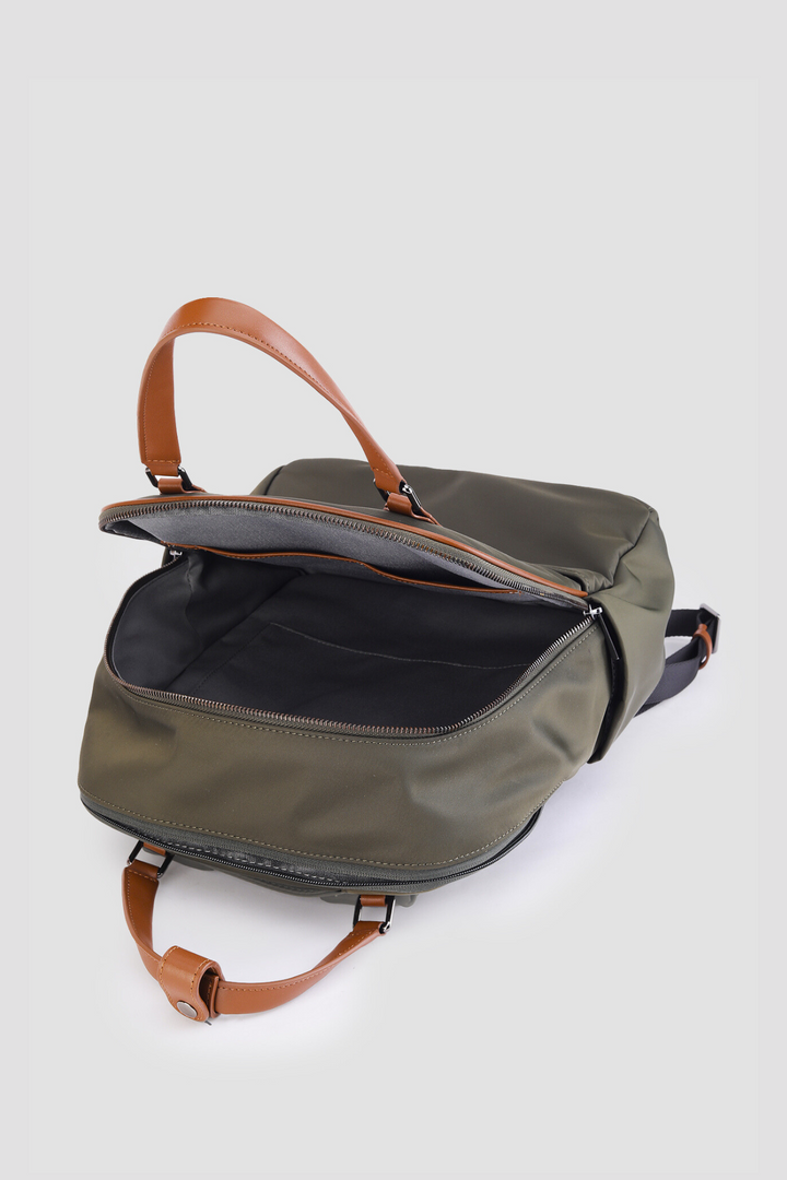 TRAVELPRO BACKPACK