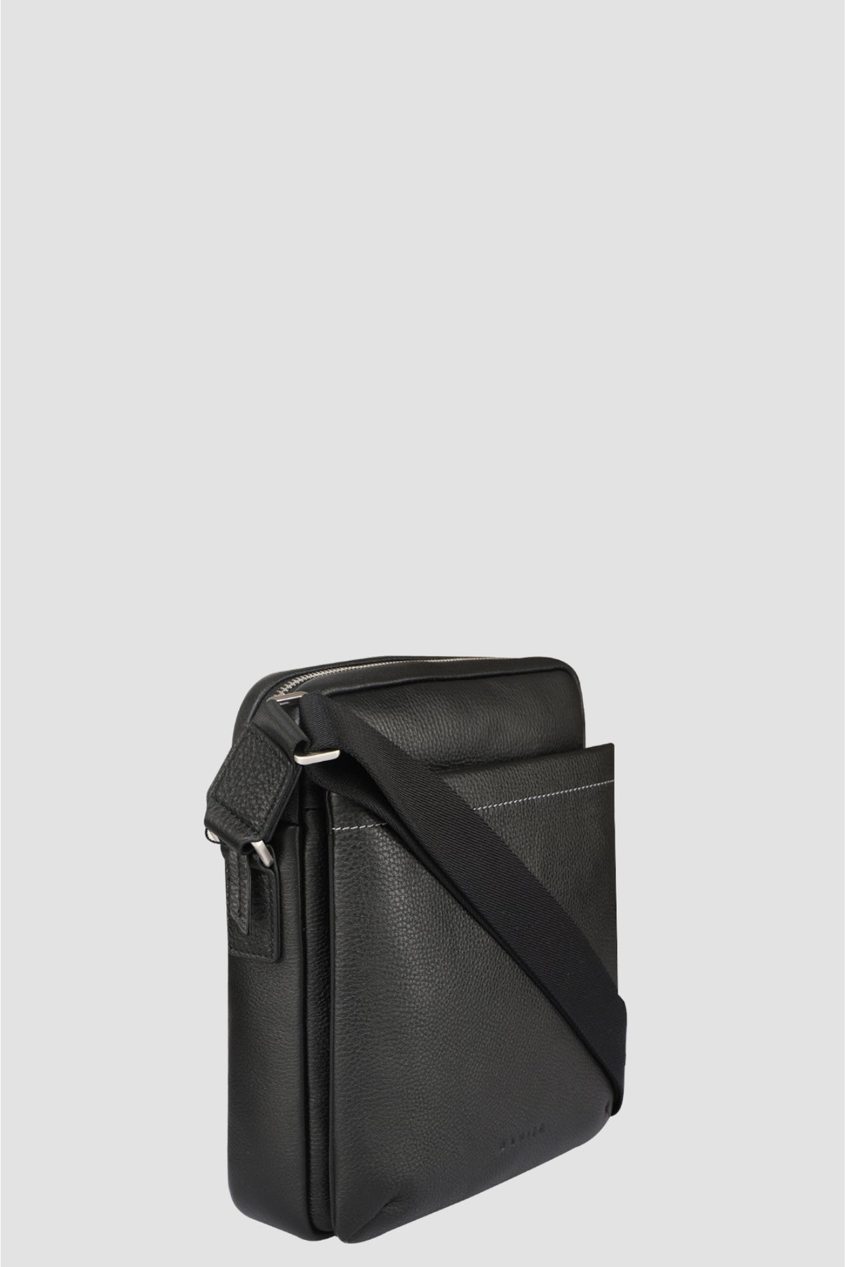 EMILE Genuine Leather Crossbody Bag – Danier