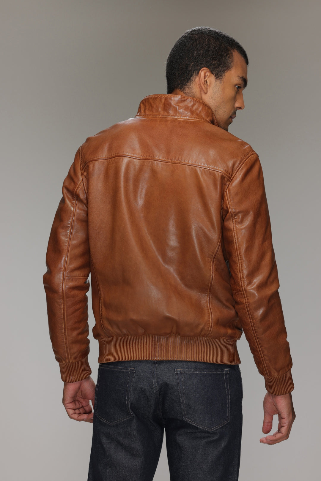 Danier Brown Bomber Leather Jacket - outlets Size M